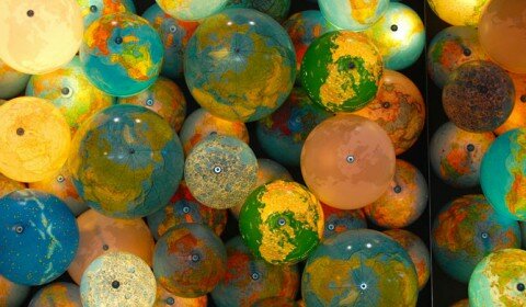 globe-lights